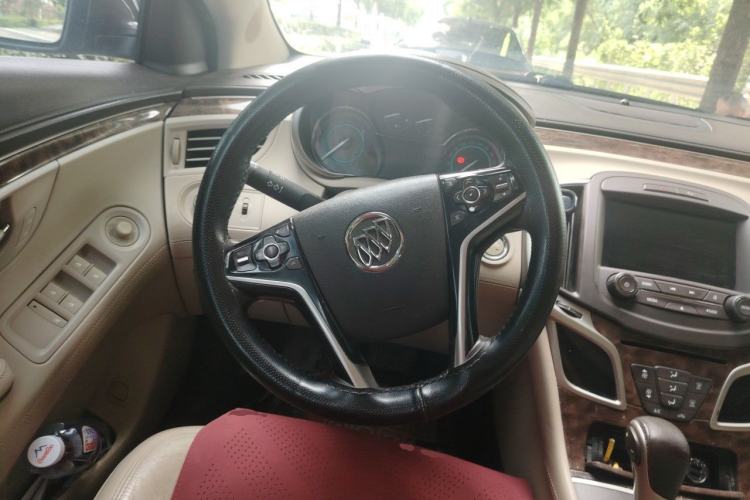 Used Buick LaCrosse 2013 2.4L SIDI Elite Comfort Version Steering Wheel