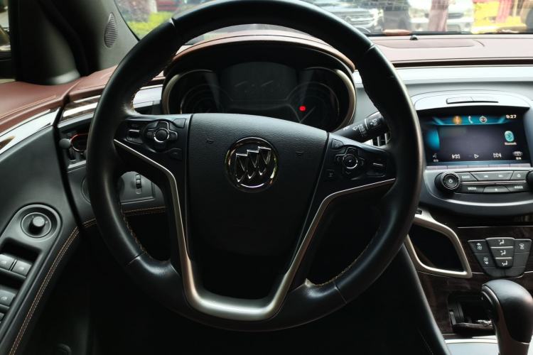 Used Buick LaCrosse 2013 2.4L SIDI Elite Comfort Version Steering Wheel