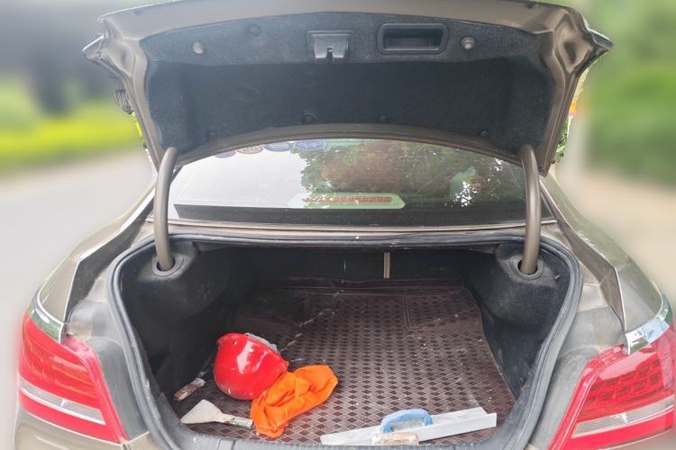 Used Buick LaCrosse 2013 2.4L SIDI Leading Comfort Version Trunk