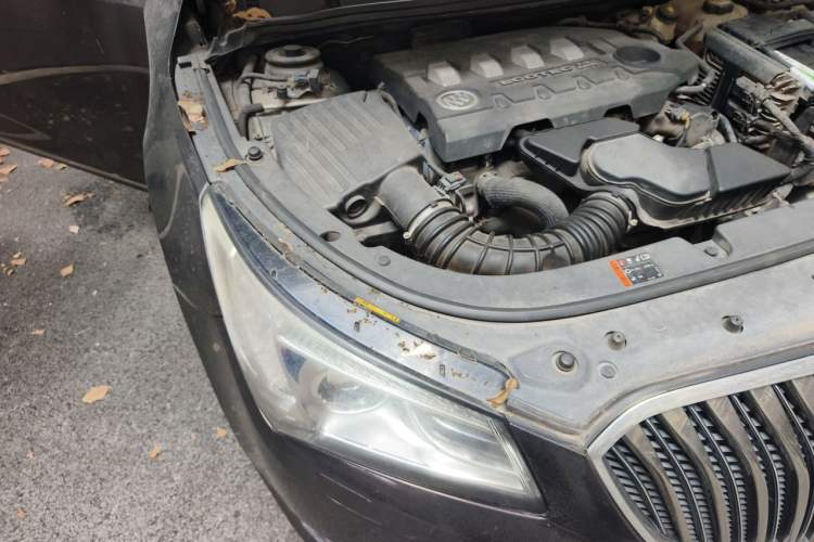 Used Buick LaCrosse 2013 2.4L SIDI Luxury Comfort Edition Engine Bay Right