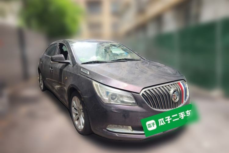 Used Buick LaCrosse 2013 2.4L SIDI Luxury Comfort Edition Front Right 45 Deg