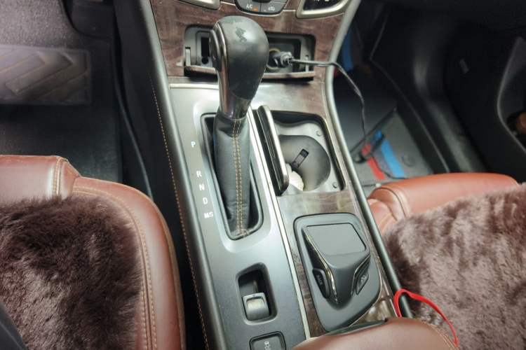 Used Buick LaCrosse 2013 2.4L SIDI Luxury Comfort Edition Gear Lever