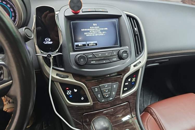 Used Buick LaCrosse 2013 2.4L SIDI Elite Comfort Version Audio And AC Panel