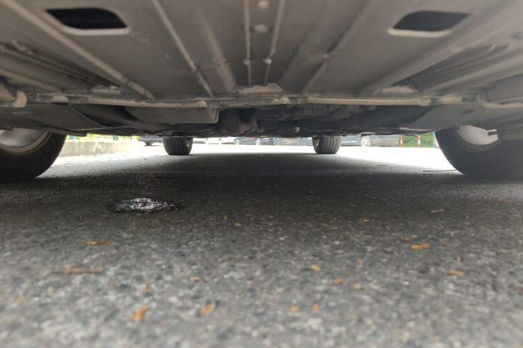 Used Buick LaCrosse 2013 2.4L SIDI Elite Comfort Version Chassis Front