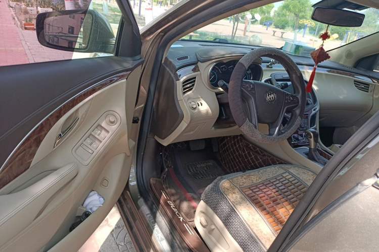 Used Buick LaCrosse 2013 2.4L SIDI Leading Comfort Version Driver Seat