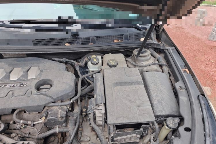 Used Buick LaCrosse 2013 2.4L SIDI Leading Comfort Version Engine Bay Left