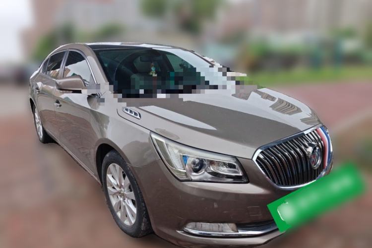 Used Buick LaCrosse 2013 2.4L SIDI Leading Comfort Version Front Right 45 Deg