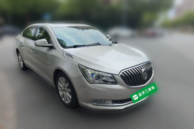 Used Buick LaCrosse 2013 2.4L SIDI Elite Comfort Version Front Right 45 Deg