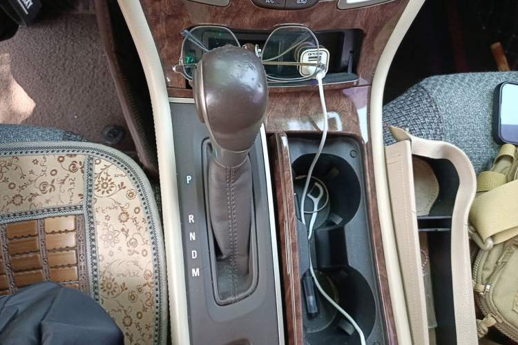Used Buick LaCrosse 2013 2.4L SIDI Leading Comfort Version Gear Lever