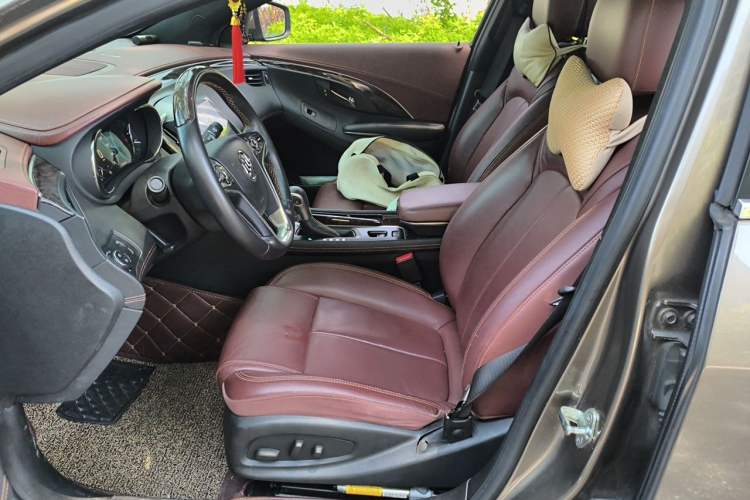 Used Buick LaCrosse 2013 2.4L SIDI Luxury Comfort Edition Left Front Seat