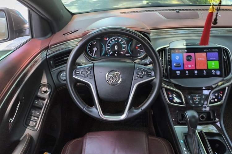 Used Buick LaCrosse 2013 2.4L SIDI Luxury Comfort Edition Steering Wheel