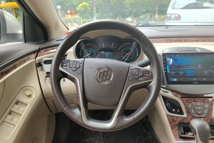 Used Buick LaCrosse 2013 2.4L SIDI Elite Comfort Version Steering Wheel