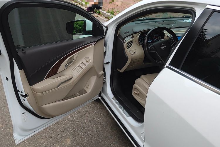 Used Buick LaCrosse 2013 2.4L SIDI Leading Comfort Version Driver Seat