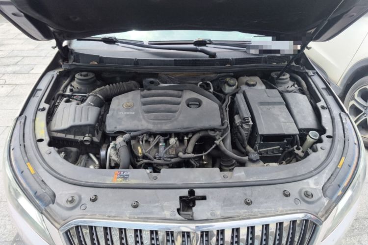 Used Buick LaCrosse 2013 2.0T SIDI Elite Tech Version Engine Bay