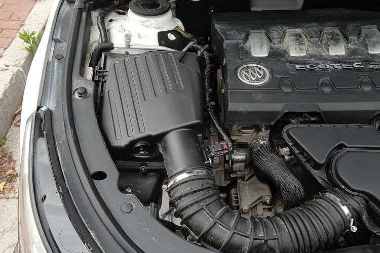 Used Buick LaCrosse 2013 2.4L SIDI Leading Comfort Version Engine Bay Right