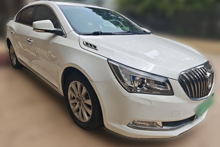 Used Buick LaCrosse 2013 2.4L SIDI Elite Comfort Version Front Right 45 Deg