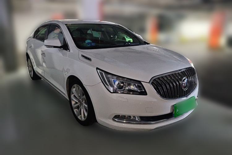 Used Buick LaCrosse 2013 2.4L SIDI Luxury Comfort Edition Front Right 45 Deg
