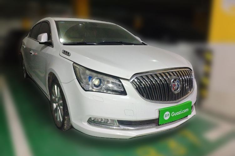 Used Buick LaCrosse 2013 2.4L SIDI Elite Comfort Version Front Right 45 Deg