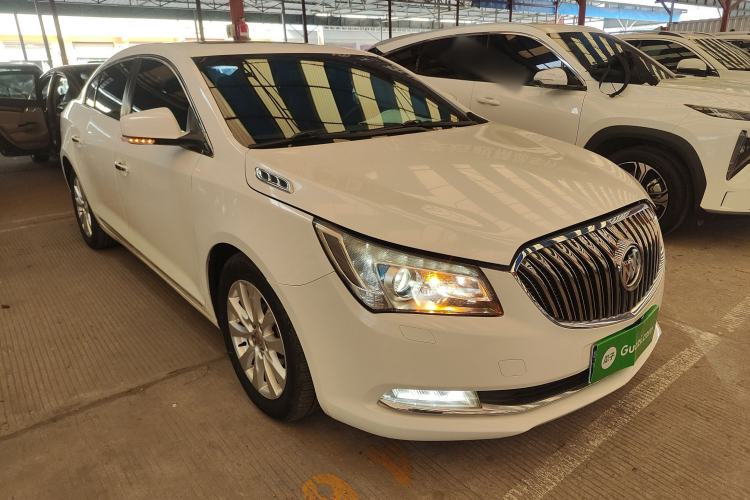 Used Buick LaCrosse 2013 2.4L SIDI Elite Comfort Version Front Right 45 Deg