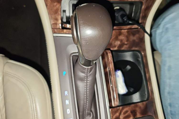 Used Buick LaCrosse 2013 2.4L SIDI Luxury Comfort Edition Gear Lever