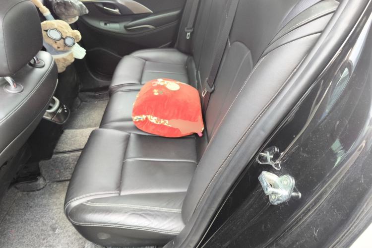 Used Buick LaCrosse 2013 2.0T SIDI Elite Tech Version Left Rear Seat
