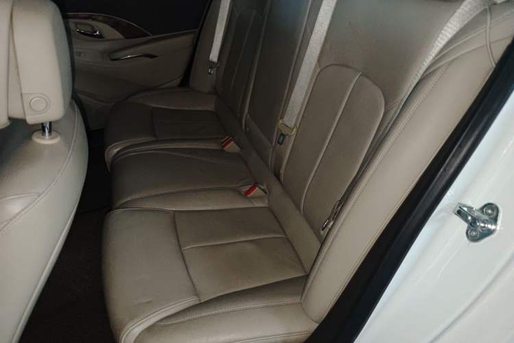 Used Buick LaCrosse 2013 2.4L SIDI Luxury Comfort Edition Left Rear Seat