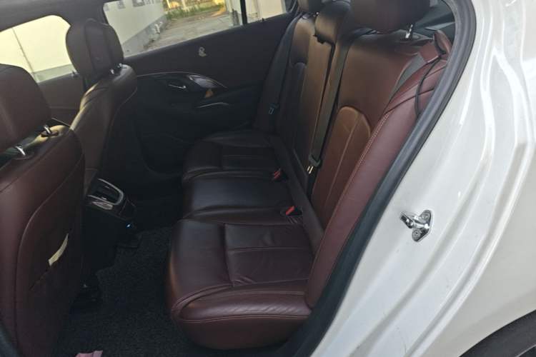 Used Buick LaCrosse 2013 2.0T SIDI Elite Tech Version Left Rear Seat