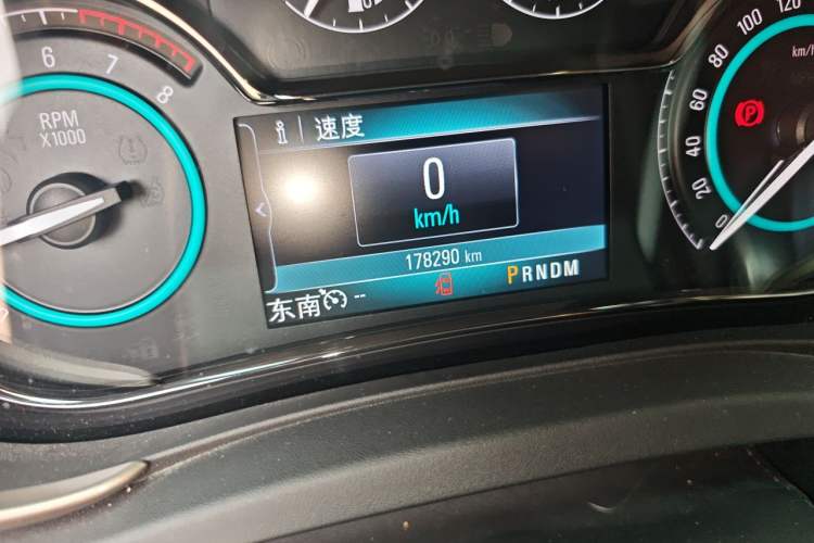 Used Buick LaCrosse 2013 2.4L SIDI Elite Comfort Version Odometer Close Up