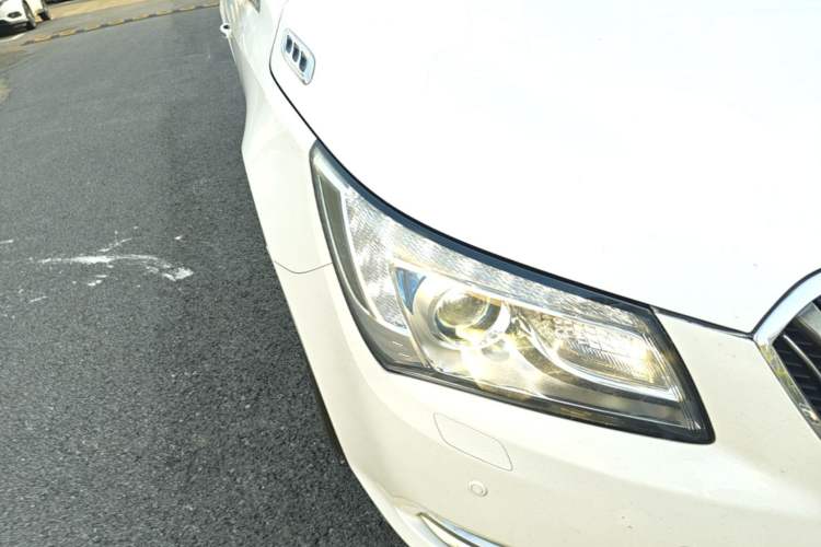 Used Buick LaCrosse 2013 2.0T SIDI Elite Tech Version Right Front Headlight