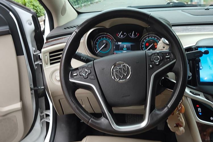 Used Buick LaCrosse 2013 2.4L SIDI Leading Comfort Version Steering Wheel