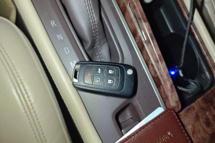 Used Buick LaCrosse 2013 2.4L SIDI Elite Comfort Version Vehicle Key