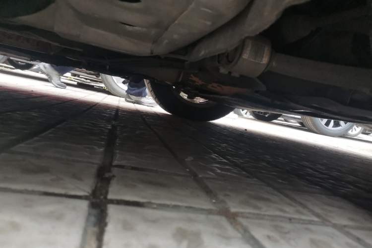 Used Buick LaCrosse 2013 2.4L SIDI Leading Comfort Version Chassis Front Right