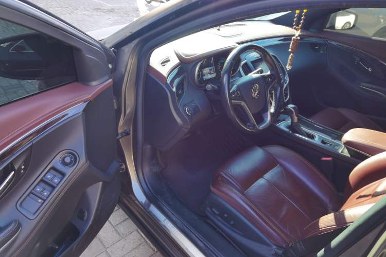 Used Buick LaCrosse 2013 2.4L SIDI Elite Comfort Version Driver Seat