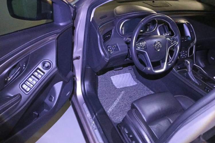 Used Buick LaCrosse 2013 3.0L SIDI V6 Smart Luxury Flagship Model Driver Seat