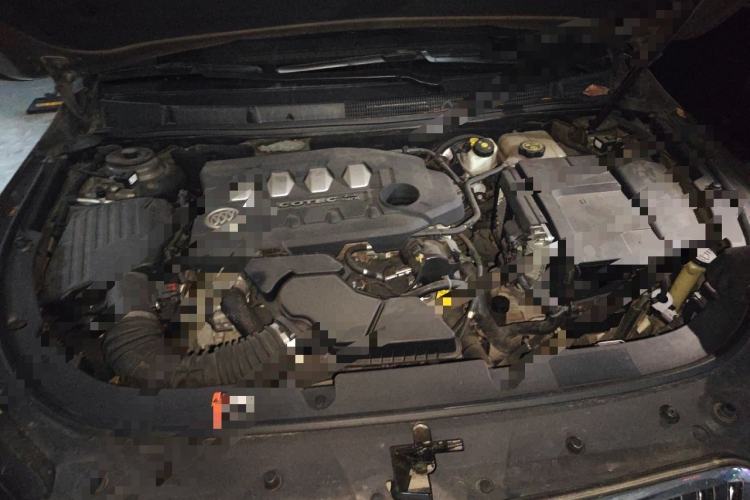 Used Buick LaCrosse 2013 2.4L SIDI Luxury Comfort Edition Engine Bay