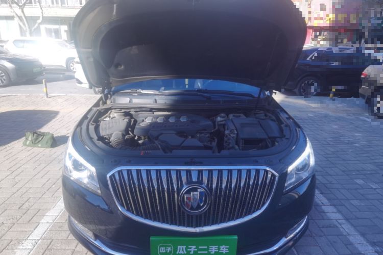 Used Buick LaCrosse 2013 2.4L SIDI Elite Comfort Version Engine Bay