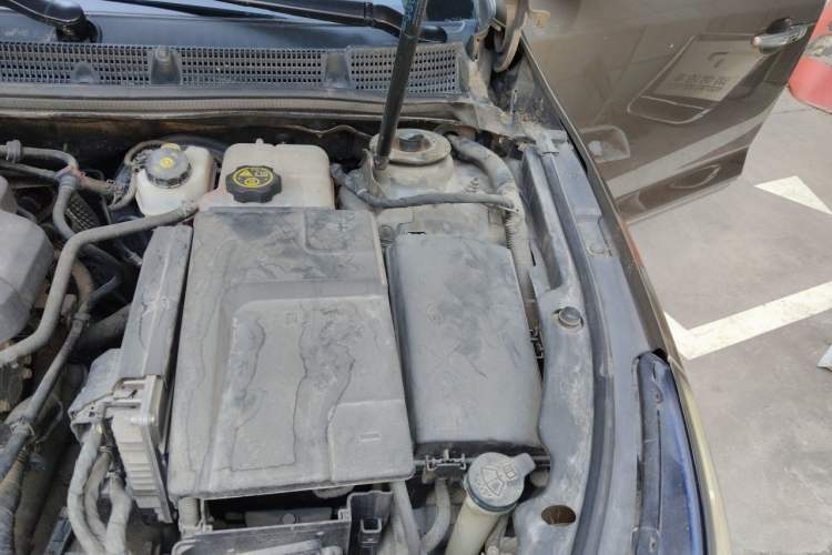 Used Buick LaCrosse 2013 2.4L SIDI Leading Comfort Version Engine Bay Left