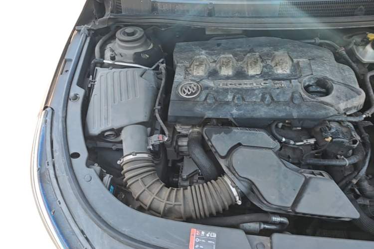 Used Buick LaCrosse 2013 2.4L SIDI Leading Comfort Version Engine Bay Right