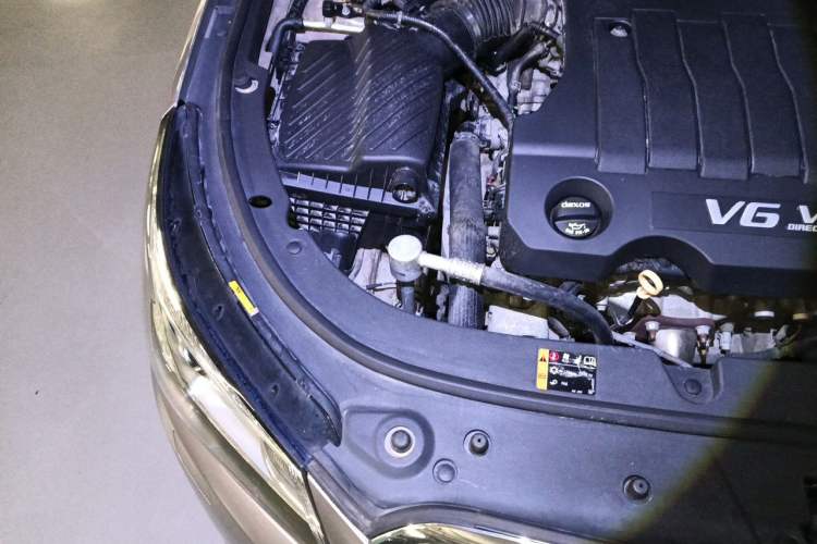 Used Buick LaCrosse 2013 3.0L SIDI V6 Smart Luxury Flagship Model Engine Bay Right