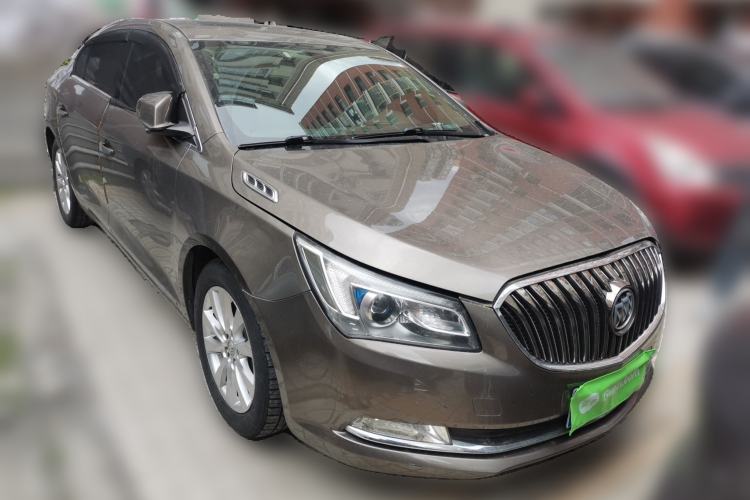Used Buick LaCrosse 2013 2.4L SIDI Leading Comfort Version Front Right 45 Deg