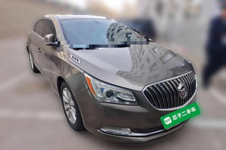 Used Buick LaCrosse 2013 2.4L SIDI Elite Comfort Version Front Right 45 Deg