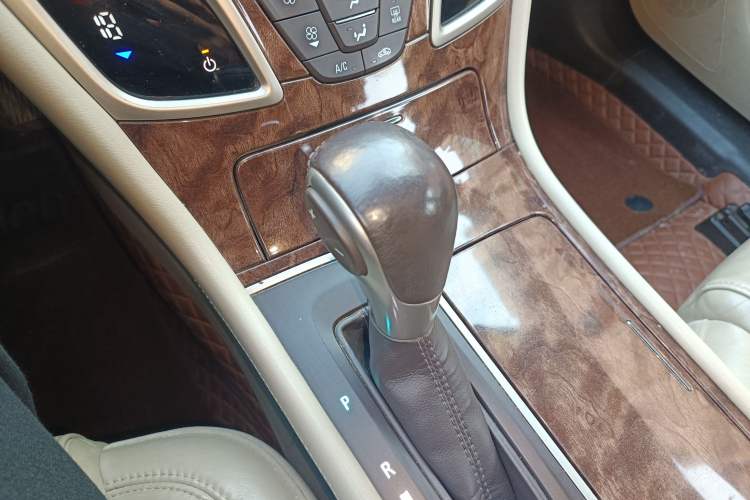 Used Buick LaCrosse 2013 2.4L SIDI Leading Comfort Version Gear Lever