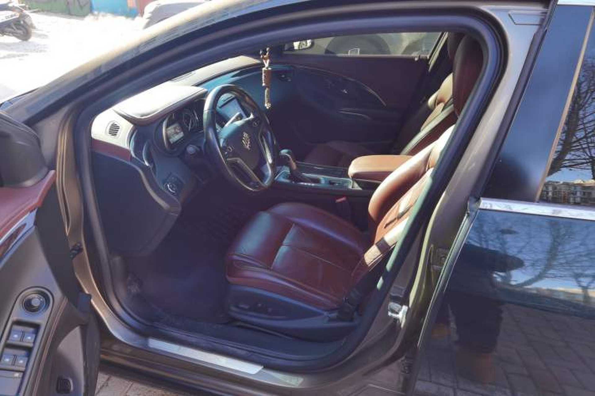 Used Buick LaCrosse 2013 2.4L SIDI Elite Comfort Version Left Front Seat