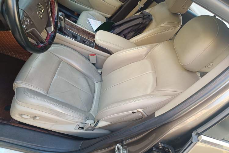 Used Buick LaCrosse 2013 2.4L SIDI Leading Comfort Version Left Front Seat