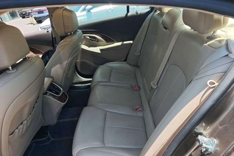 Used Buick LaCrosse 2013 2.4L SIDI Leading Comfort Version Left Rear Seat
