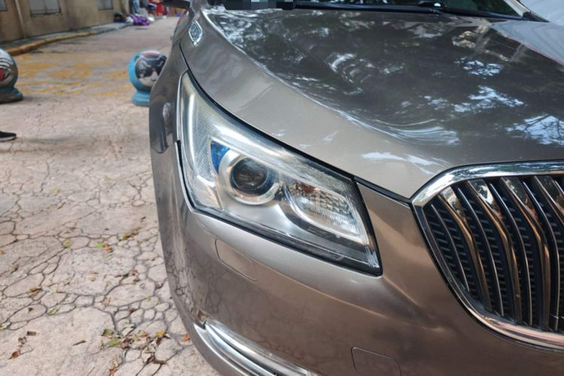 Used Buick LaCrosse 2013 2.4L SIDI Elite Comfort Version Right Front Headlight