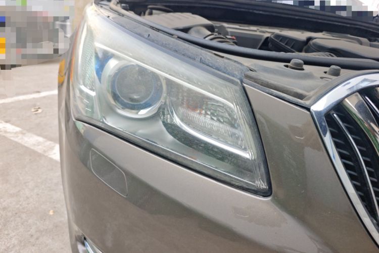 Used Buick LaCrosse 2013 2.4L SIDI Elite Comfort Version Right Front Headlight