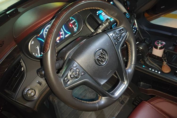 Used Buick LaCrosse 2013 2.4L SIDI Luxury Comfort Edition Steering Wheel
