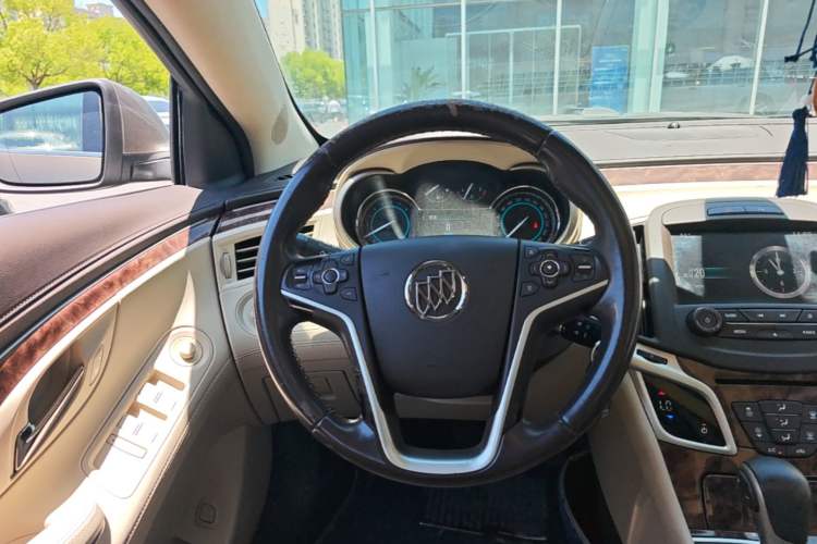 Used Buick LaCrosse 2013 2.4L SIDI Leading Comfort Version Steering Wheel