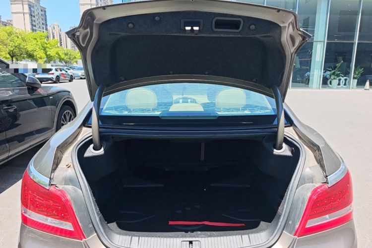 Used Buick LaCrosse 2013 2.4L SIDI Leading Comfort Version Trunk